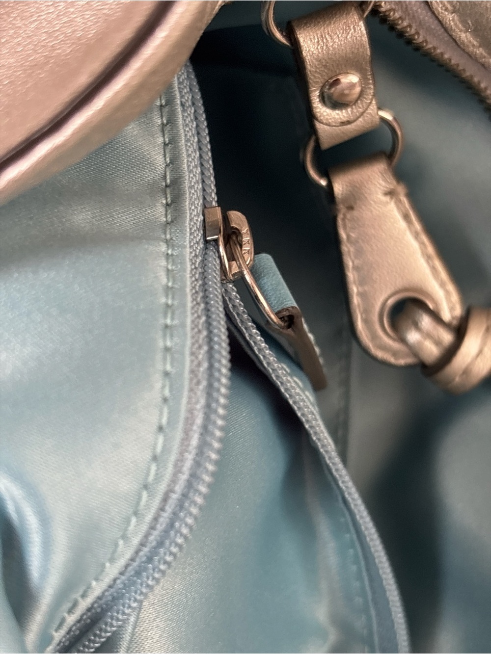 Y2K Coach Metallic Silver Leather Zoe Hobo Bag - Picture 6 of 13